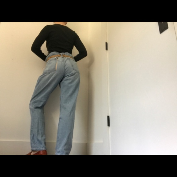 Old Navy Boyfriend Blue Jeans Naturally Distressed - Picture 4 of 16